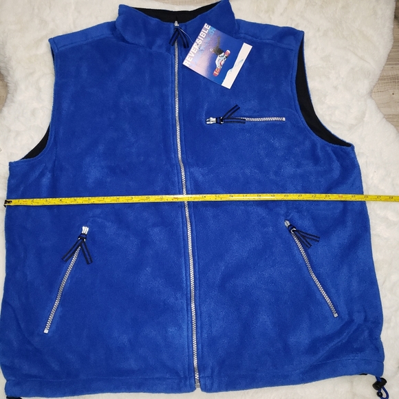 Men Reversible Vest Jacket - Picture 6 of 9
